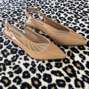 Easy Street "Faye"  Pumps  8.5 W
